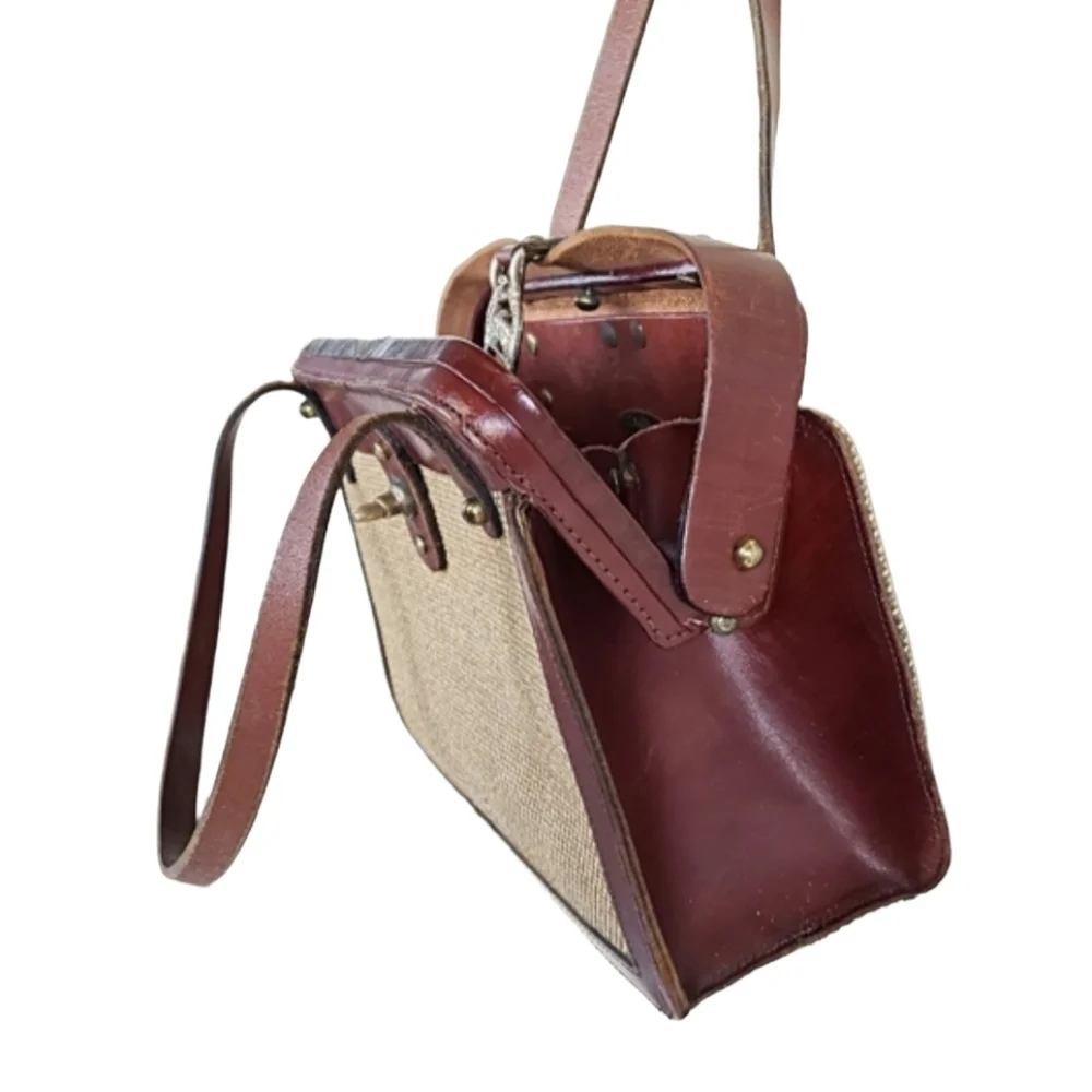 Vintage 50's Mid-Century Modern Zenith Metal Frame Horseshoe Equestrian Handbag - Picture 4 of 16